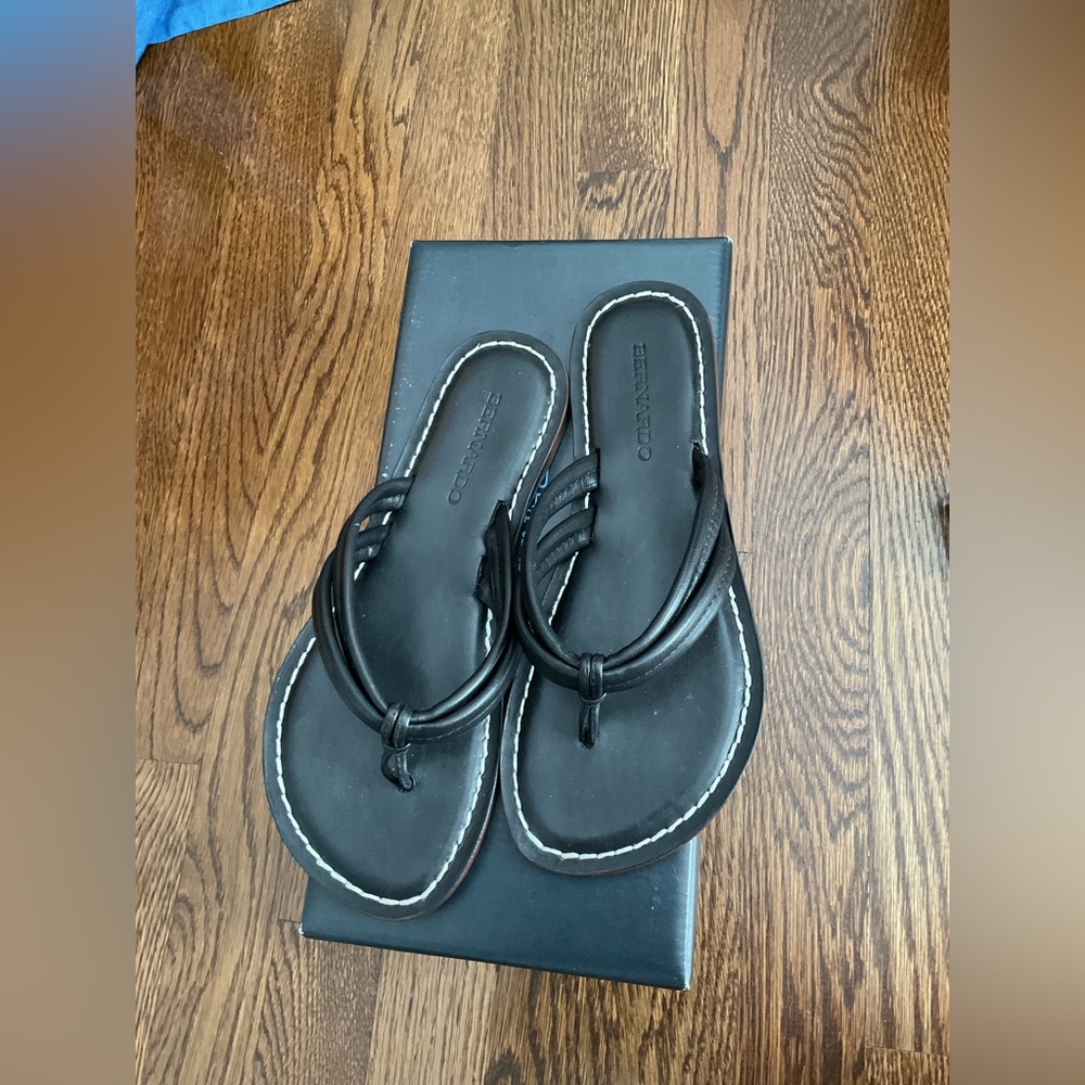 Bernardo Black Sandals Minimalist Slip-On Design